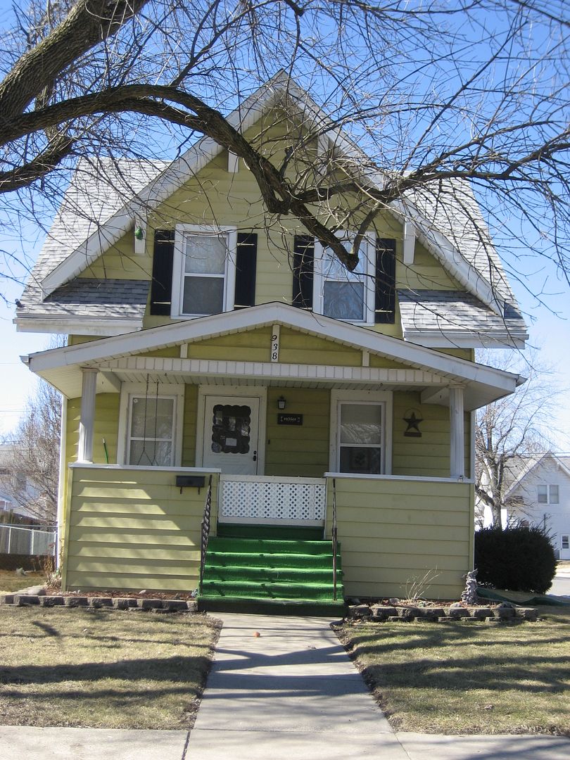 Eight Little Models in Carlinville’s Standard Addition Sears Modern Homes